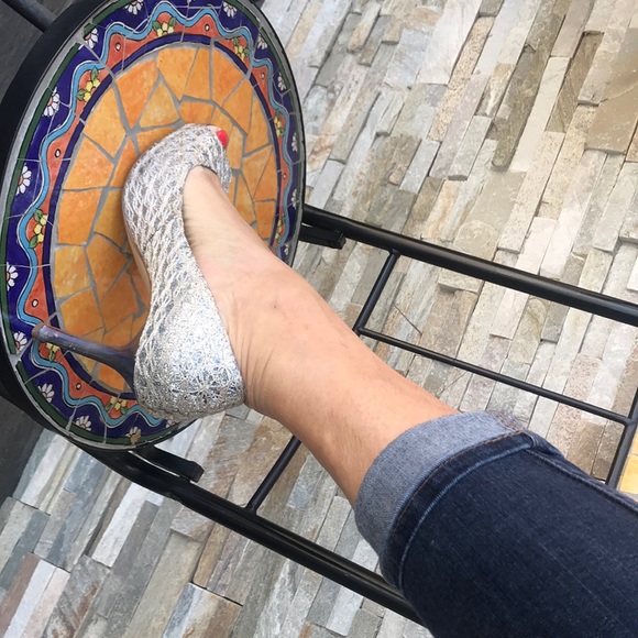 enzo angiolini pumps